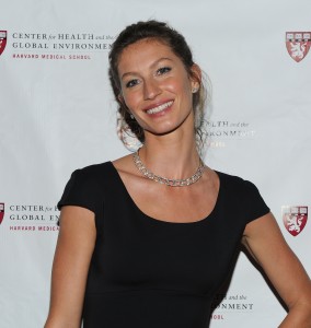 NEW YORK, NY - MAY 06: Model Gisele Bundchen attends the 2011 Global Environment Citizen Awards honoring Gisele Bundchen at The Harvard Club on May 6, 2011 in New York City. (Photo by Jason Kempin/Getty Images)